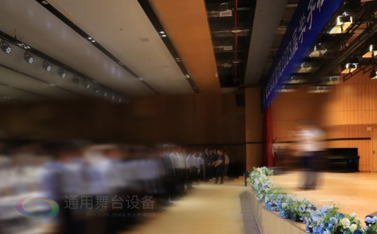 助力漢開書院文化活動高效呈現(xiàn)，彰顯企業(yè)教育場景服務(wù)實力！南京漢開書院舞臺阻燃幕布、大幕對開項目